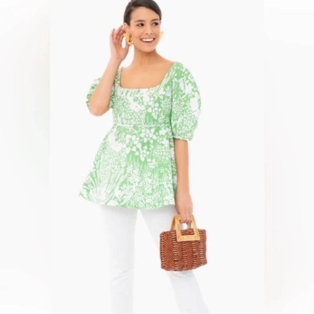 Tuckernuck Nealy top in Garden Green